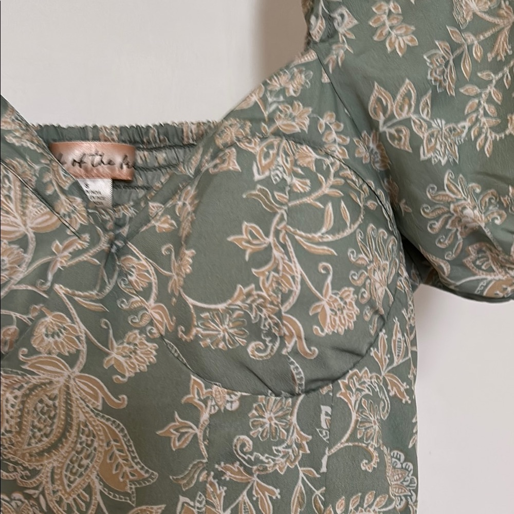 Land of the Free floral sage and ivory pants jumpsuit size S - Picture 4 of 10